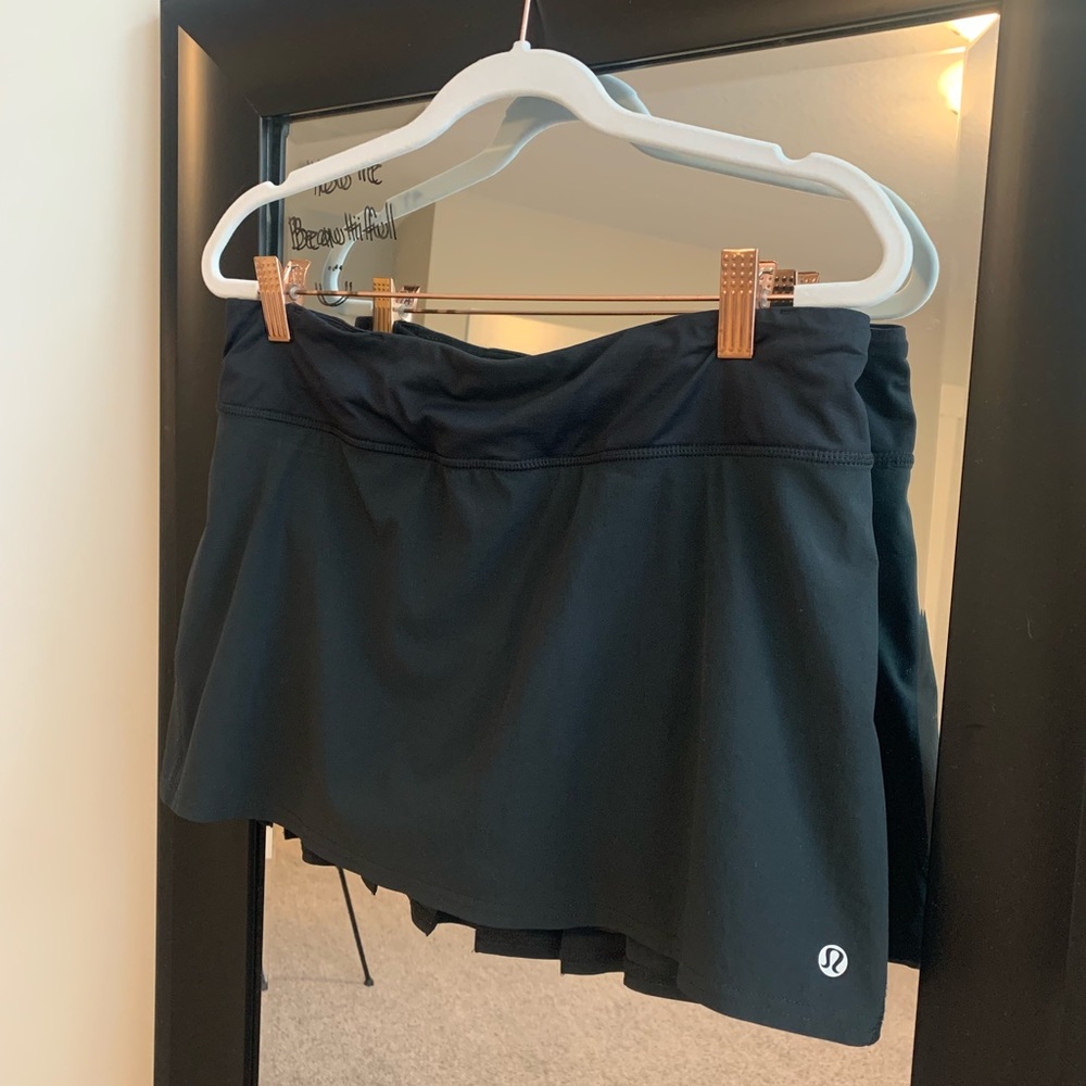 Lululemon black tennis skirt